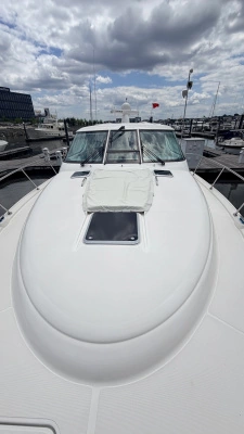 2009 Tiara Yachts 43