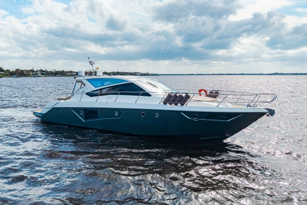2012 Cranchi 56