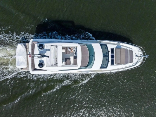 2018 Prestige 68