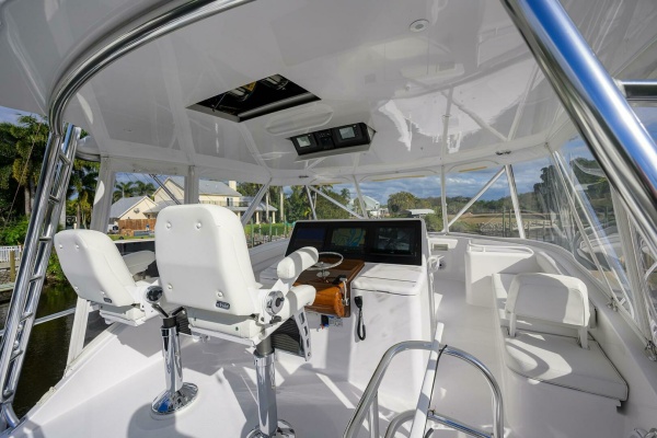 Reelin N Dealin 63ft Hatteras Yacht For Sale