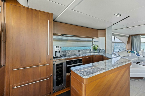 2018 Princess Y75 Motor Yacht