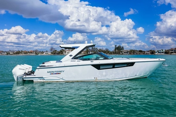 38-ft-Monterey-2023-385 SS-Happy Hour Sarasota Florida United States  yacht for sale