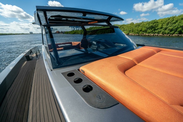 PHARMASEA 45ft Vanquish Yachts Yacht For Sale
