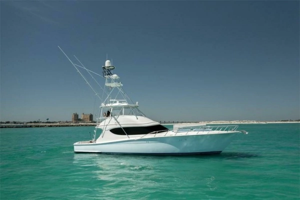 2016 Hatteras 60