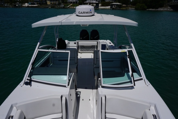 2023 27 Blackfin 272 DC Hard Top (2)