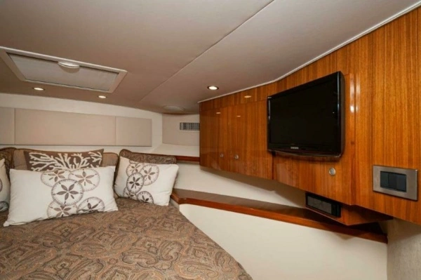 2012 Viking 42