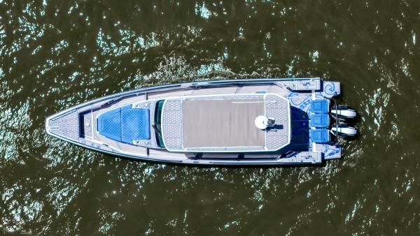 37ft Axopar Yacht For Sale