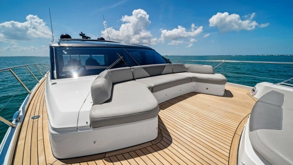 2019 Princess 65