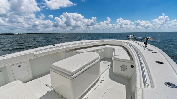Yellowfin 39 Center Console  Yacht For Sale
