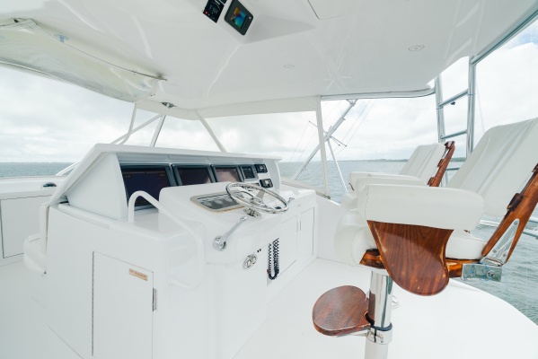 Water s Edge 60ft Hatteras Yacht For Sale