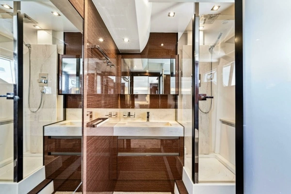 2019 Prestige 63