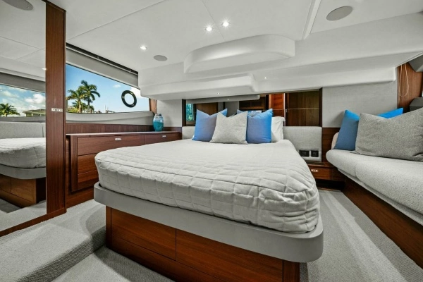 2023 Princess 50