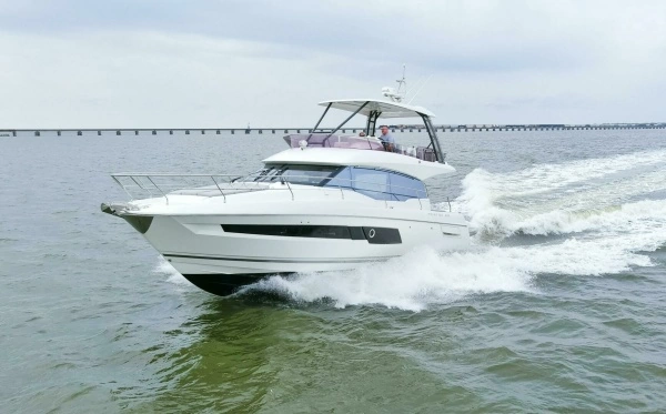 2023 Prestige 46