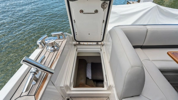 2016 Princess 64