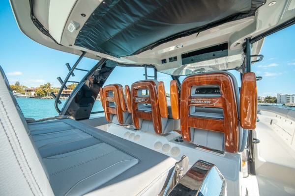PIPE DREAM 42ft Boston Whaler Yacht For Sale