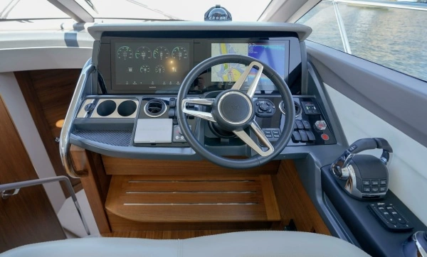 2021 Princess 50