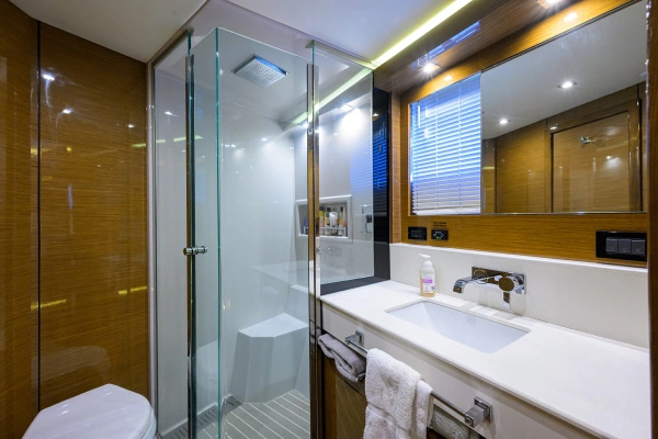 Cruisers Yachts 60 Fly Yacht For Sale