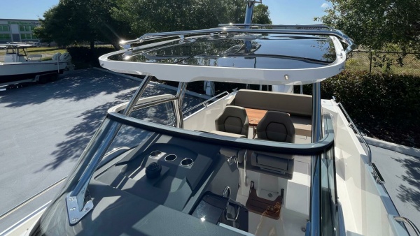 In Stock 2024 Nimbus T8 314 26ft Nimbus Yacht For Sale
