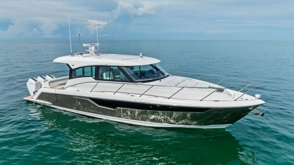 2025 Tiara Yachts 48