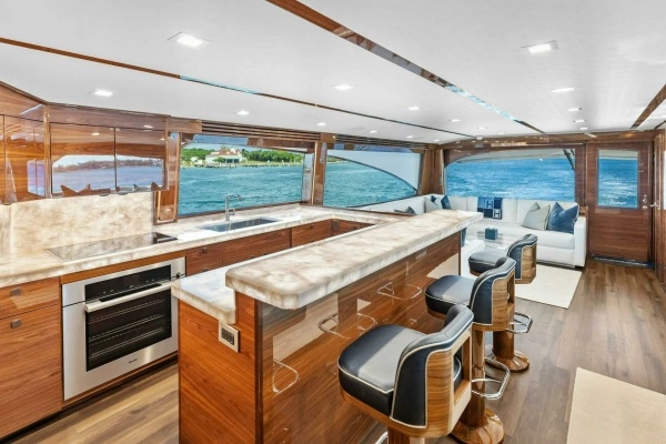 2026 Viking 82