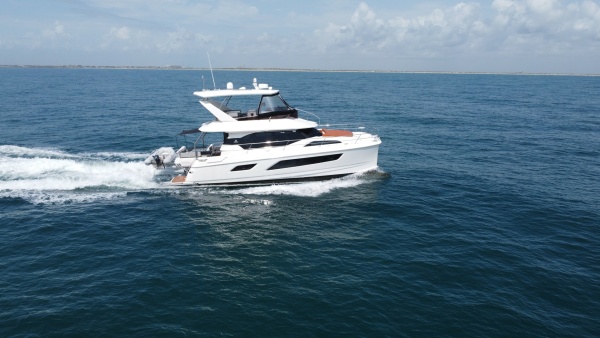 Hey Beautiful 44ft Aquila Yacht For Sale