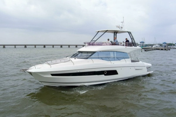 2023 Prestige 46