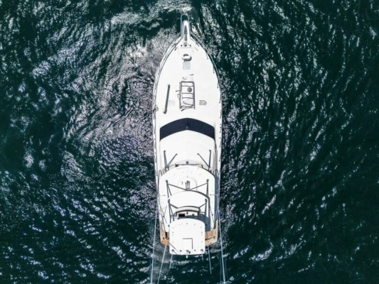 2004 Hatteras 54