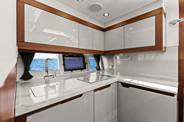 BOARD ROOM 38ft Galeon Yacht For Sale