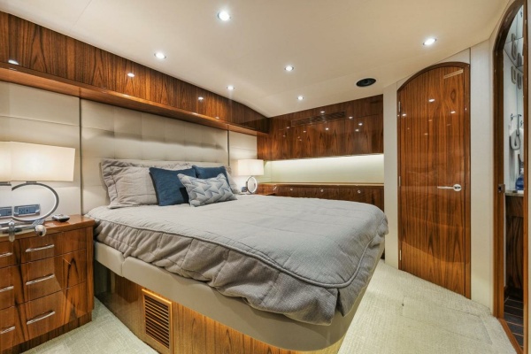 Ziggy 59ft Hatteras Yacht For Sale