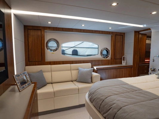 2023 Riviera 60