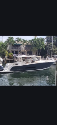 2022 Regal 38