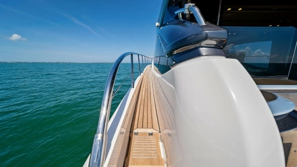 2019 Princess 65