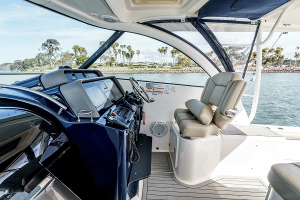 TAG TEAM 38ft Pursuit Yacht For Sale