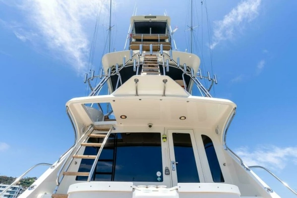 2004 Hatteras 54