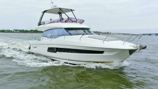 2023 Prestige 46