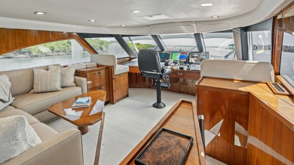 2016 Viking 80