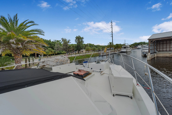 CLOUD 9 54ft Hatteras Yacht For Sale