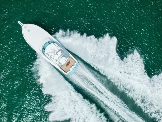 2015 Viking 52