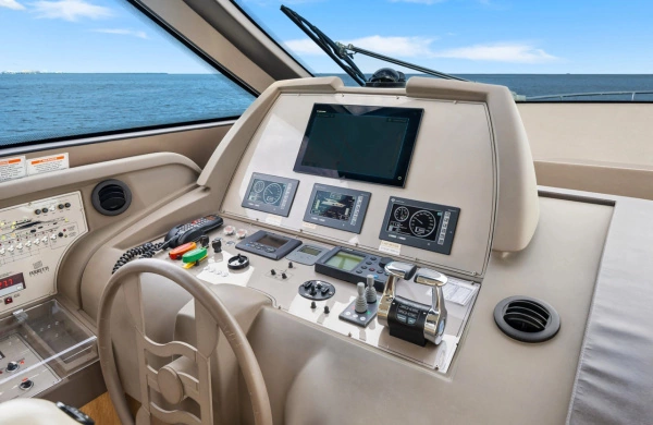 2013 Ferretti Yachts 62