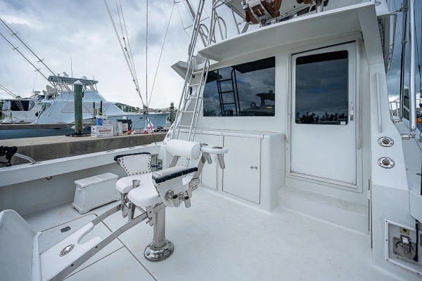 1998 Viking 47