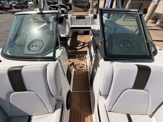 24ft Mastercraft Yacht For Sale