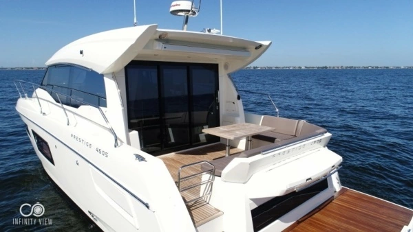 2018 Prestige 46