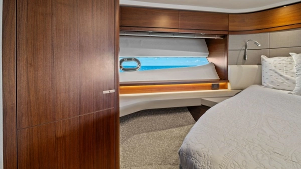 2019 Princess 65