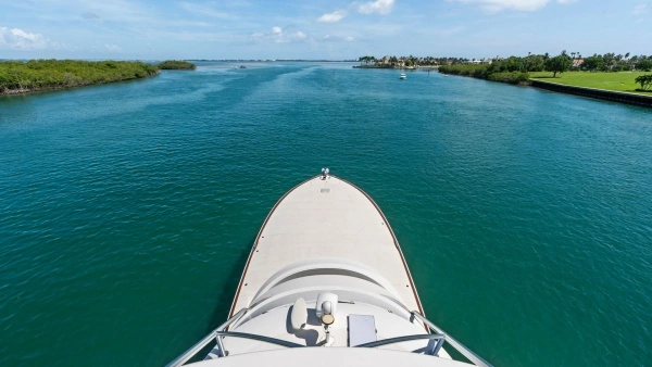 2016 Viking 80