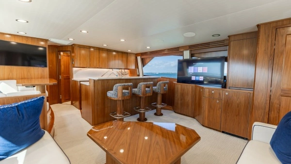 2022 Viking 68