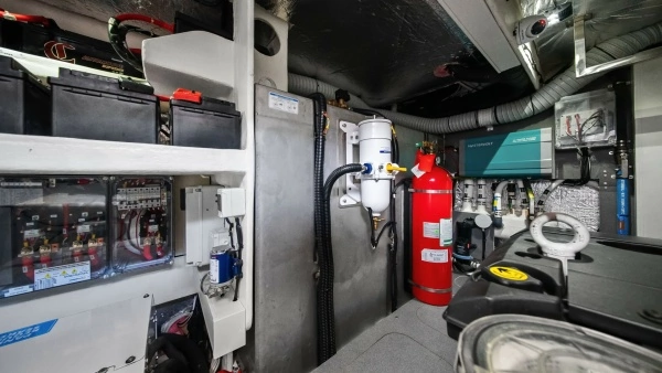 2024 Absolute 52