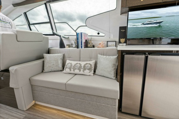 Sweet Caroline 46ft Cruisers Yachts Yacht For Sale