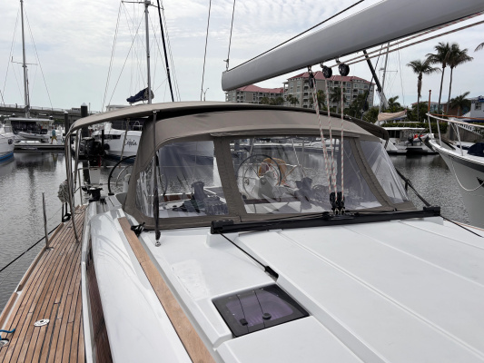 Valentina 51ft Jeanneau Yacht For Sale