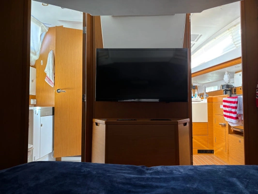 Jeanneau Sun Odyssey 44DS Yacht For Sale
