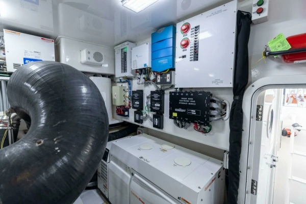 2013 Viking 76